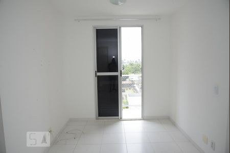 Sala de apartamento para alugar com 2 quartos, 42m² em Taquara, Rio de Janeiro