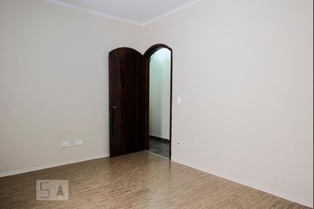 Casa 1 - Quarto 1 de casa para alugar com 2 quartos, 100m² em Vila Guarani(zona Leste), São Paulo