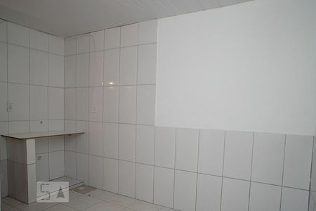 Cozinha de kitnet/studio para alugar com 1 quarto, 25m² em Vargem Pequena, Rio de Janeiro