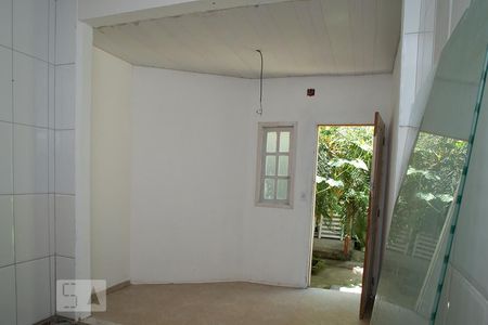 Cozinha de kitnet/studio para alugar com 1 quarto, 25m² em Vargem Pequena, Rio de Janeiro