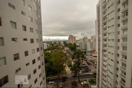 Vista da Sala de apartamento para alugar com 2 quartos, 55m² em Cristo Rei, Curitiba