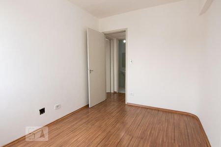 Quarto 1 de apartamento para alugar com 2 quartos, 52m² em Vila Guarani, São Paulo