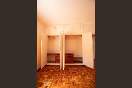 quarto 2 de casa à venda com 3 quartos, 214m² em Jardim do Trevo, Campinas