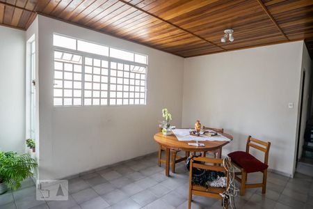 Sala de casa à venda com 2 quartos, 250m² em Quarta Parada, São Paulo