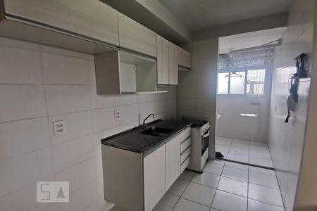 Cozinha de apartamento à venda com 2 quartos, 43m² em Jardim Novo Taboão, São Paulo