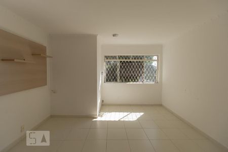 Sala de Estar de casa à venda com 4 quartos, 280m² em Vila Bertioga, São Paulo
