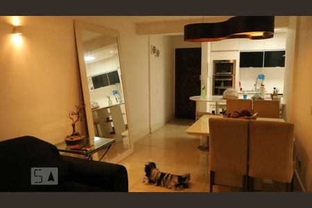 Sala  de apartamento à venda com 3 quartos, 110m² em Icaraí, Niterói