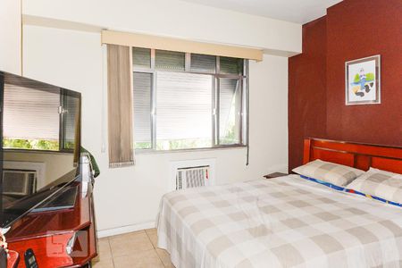 Quarto 1 de apartamento à venda com 3 quartos, 100m² em Tijuca, Rio de Janeiro