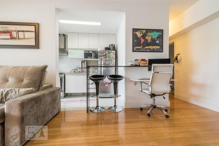 Sala de apartamento para alugar com 2 quartos, 75m² em Vila Cordeiro, São Paulo