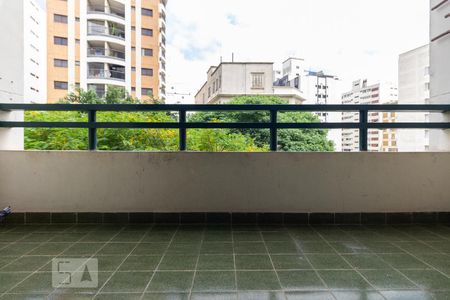 Varanda de apartamento para alugar com 3 quartos, 222m² em Higienópolis, São Paulo