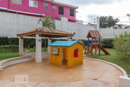 Apartamento à venda com 75m², 3 quartos e 2 vagas Apartamento à venda com 75m², 3 quartos e 2 vagasArea Comum - Playground