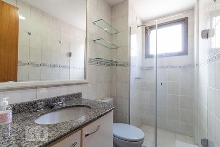 Banheiro de apartamento para alugar com 3 quartos, 100m² em Boa Vista, Porto Alegre