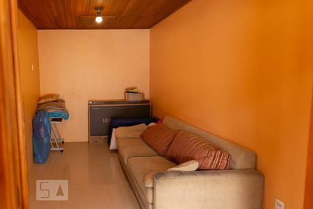 Casa à venda com 220m², 4 quartos e 3 vagas Casa à venda com 220m², 4 quartos e 3 vagasQuarto 4