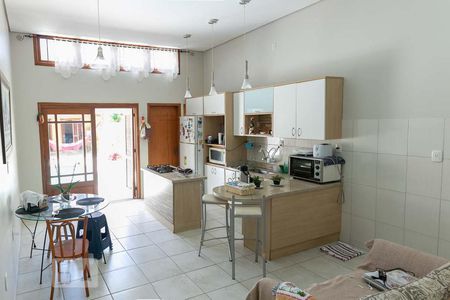 Casa à venda com 220m², 4 quartos e 3 vagas Casa à venda com 220m², 4 quartos e 3 vagasCozinha