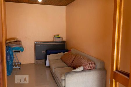 Casa à venda com 220m², 4 quartos e 3 vagas Casa à venda com 220m², 4 quartos e 3 vagasQuarto 4