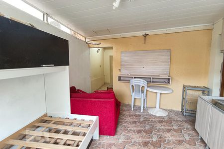 Sala e cozinha de kitnet/studio para alugar com 1 quarto, 16m² em Vicentina, São Leopoldo