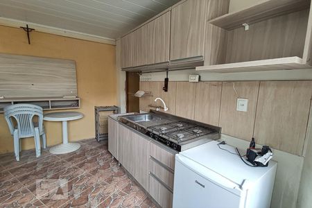 Sala e cozinha de kitnet/studio para alugar com 1 quarto, 16m² em Vicentina, São Leopoldo