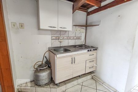 Sala e cozinha de kitnet/studio para alugar com 1 quarto, 16m² em Vicentina, São Leopoldo