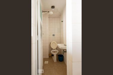 Apartamento para alugar com 90m², 2 quartos e 1 vaga Apartamento para alugar com 90m², 2 quartos e 1 vagaBanheiro de Serviço