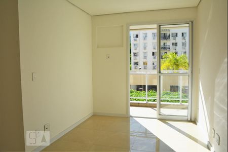 Sala de apartamento para alugar com 2 quartos, 64m² em Jacarepaguá, Rio de Janeiro