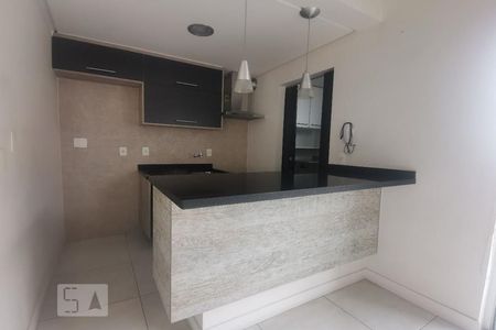 Cozinha de apartamento para alugar com 1 quarto, 82m² em Vila Suzana, São Paulo