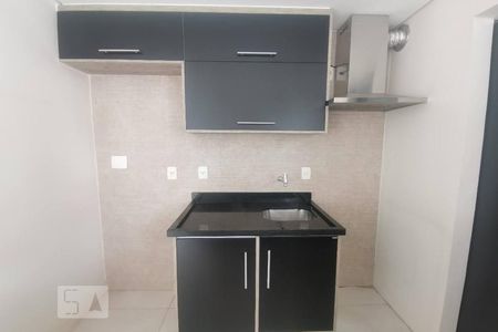 Cozinha de apartamento para alugar com 1 quarto, 82m² em Vila Suzana, São Paulo