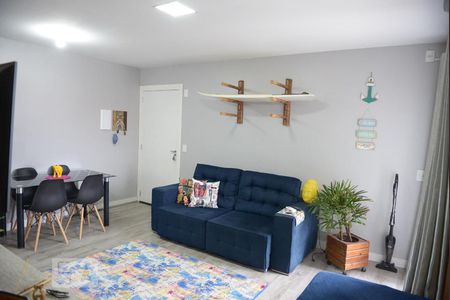 Sala de apartamento à venda com 2 quartos, 56m² em Igara, Canoas