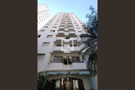 Apartamento à venda com 40m², 1 quarto e 1 vaga Apartamento à venda com 40m², 1 quarto e 1 vagaFachada