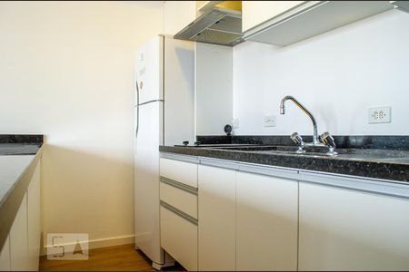 Cozinha de apartamento para alugar com 1 quarto, 32m² em Centro, Curitiba