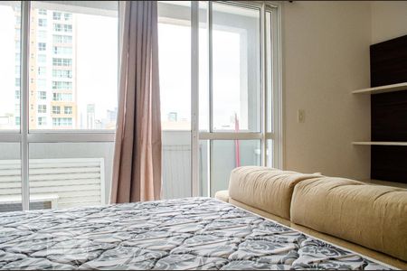 Sala/Quarto de apartamento para alugar com 1 quarto, 32m² em Centro, Curitiba