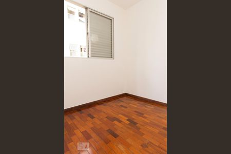 Quarto 1 de apartamento para alugar com 2 quartos, 58m² em Buritis, Belo Horizonte