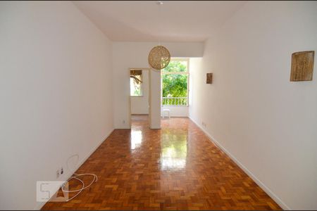 Sala de apartamento para alugar com 2 quartos, 70m² em Flamengo, Rio de Janeiro