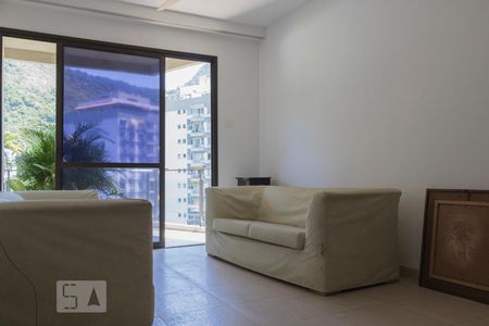 Sala de apartamento para alugar com 2 quartos, 160m² em Cosme Velho, Rio de Janeiro