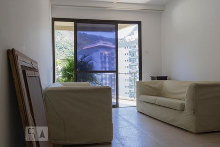 Sala de apartamento para alugar com 2 quartos, 160m² em Cosme Velho, Rio de Janeiro