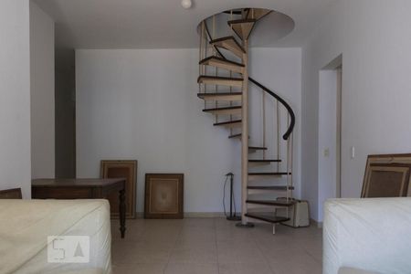 Sala de apartamento para alugar com 2 quartos, 160m² em Cosme Velho, Rio de Janeiro