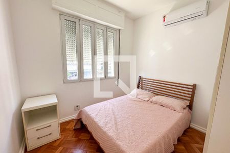 Quarto 01 de apartamento para alugar com 3 quartos, 80m² em Copacabana, Rio de Janeiro