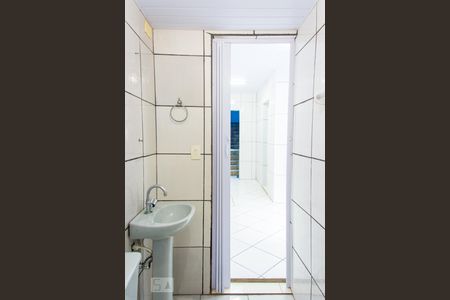 Banheiro de casa para alugar com 1 quarto, 80m² em Jardim Cristiane, Santo André
