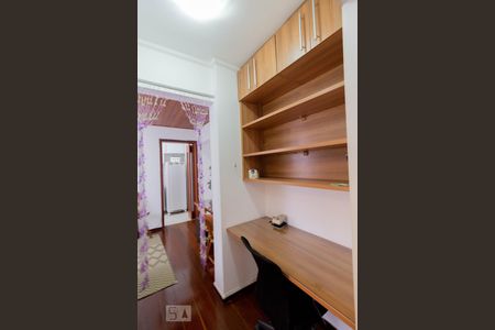 Corredor de apartamento para alugar com 1 quarto, 38m² em Pinheiros, São Paulo