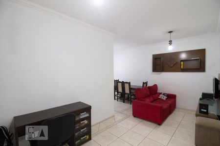 Sala de apartamento para alugar com 3 quartos, 83m² em Jardim Valeria, Guarulhos