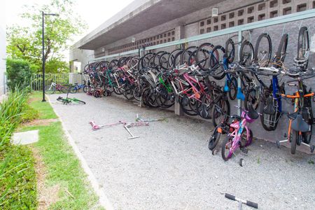 Apartamento à venda com 49m², 2 quartos e 1 vaga Apartamento à venda com 49m², 2 quartos e 1 vagaBicicletário