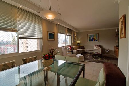 Sala de apartamento à venda com 4 quartos, 190m² em Real Parque, São Paulo