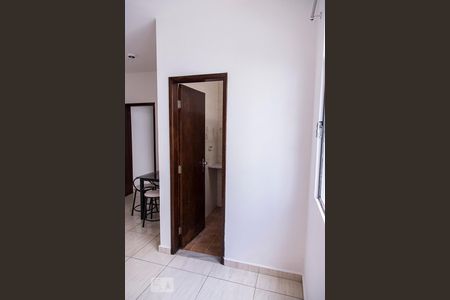 Sala/Quarto de kitnet/studio para alugar com 1 quarto, 30m² em João Pinheiro, Belo Horizonte