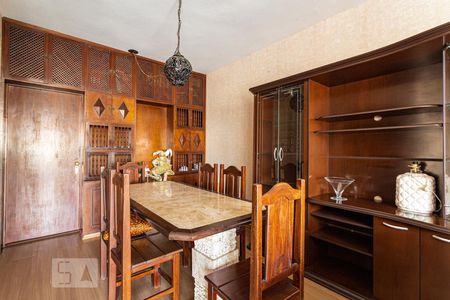 Sala de casa à venda com 3 quartos, 220m² em Parque Jabaquara, São Paulo