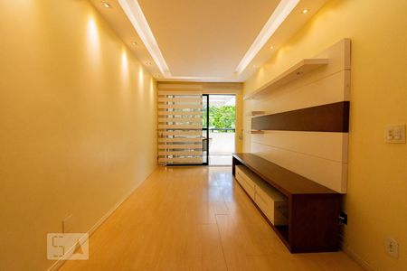 Sala de apartamento para alugar com 3 quartos, 102m² em Freguesia de Jacarepaguá, Rio de Janeiro