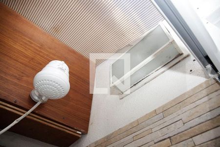 Banheiro de apartamento para alugar com 1 quarto, 50m² em Petrópolis, Porto Alegre