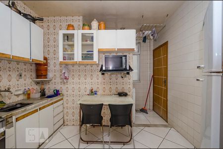 Cozinha de apartamento à venda com 3 quartos, 80m² em Estrela Dalva, Belo Horizonte