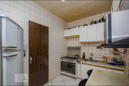 Cozinha de apartamento à venda com 3 quartos, 80m² em Estrela Dalva, Belo Horizonte