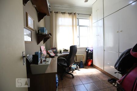 Quarto 1 de apartamento para alugar com 2 quartos, 64m² em São Cristóvão, Rio de Janeiro