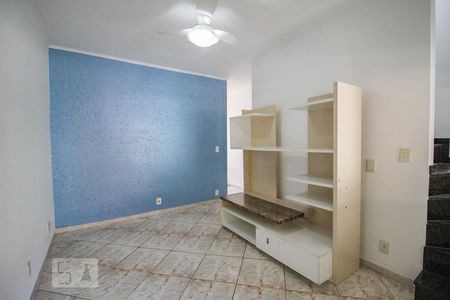 Sala de casa para alugar com 2 quartos, 105m² em Vila Mazzei, São Paulo