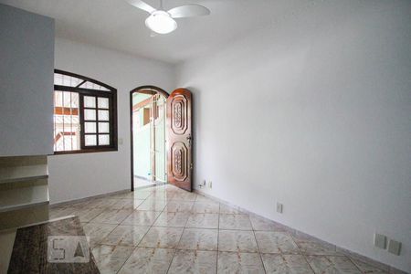 Sala de casa para alugar com 2 quartos, 105m² em Vila Mazzei, São Paulo